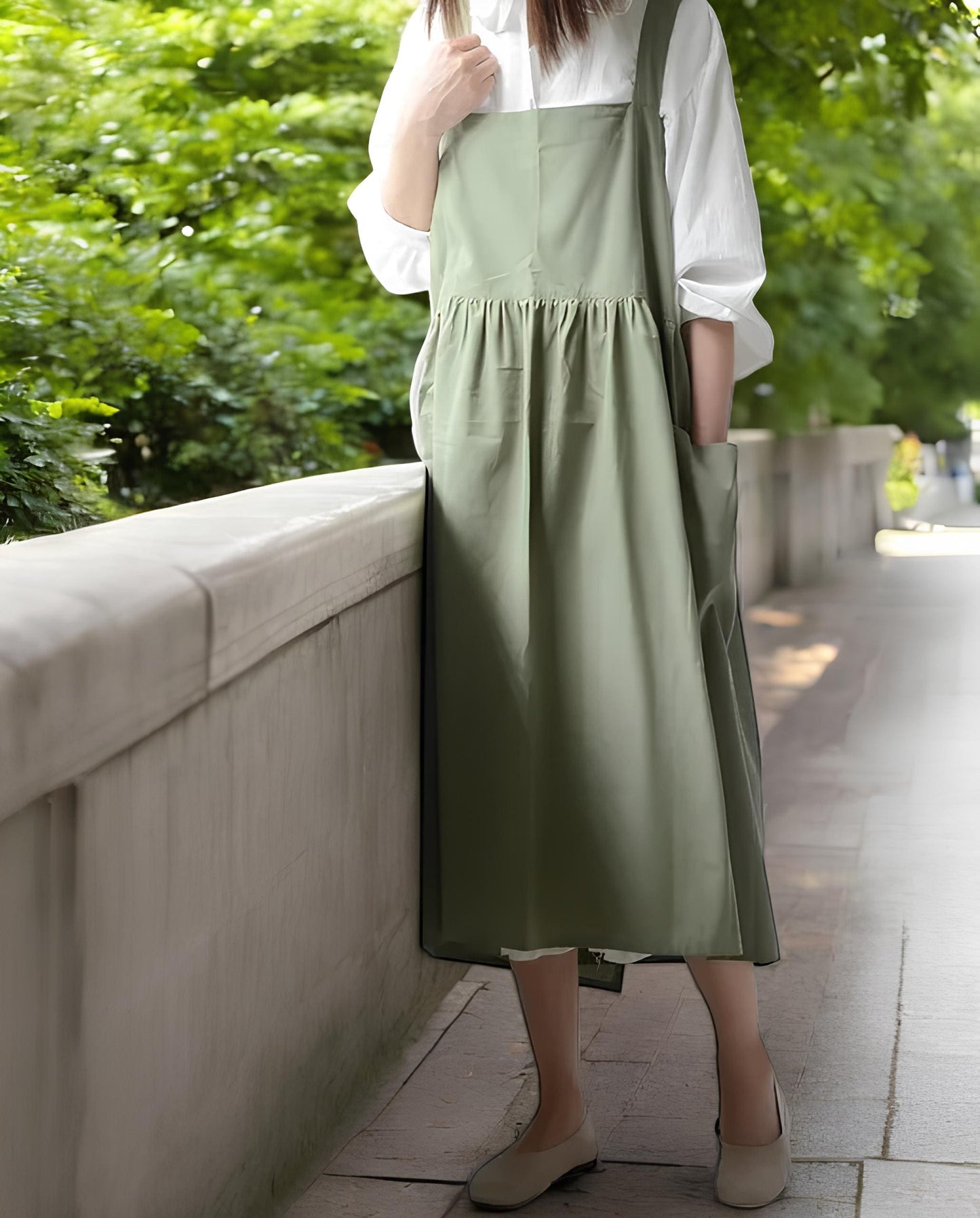 Classic Cotton Linen,Waterproof Apron,Gardening Apron,Baking and Crafting Apron,Deep Pockets Apron,Adjustable and Comfortable Apron